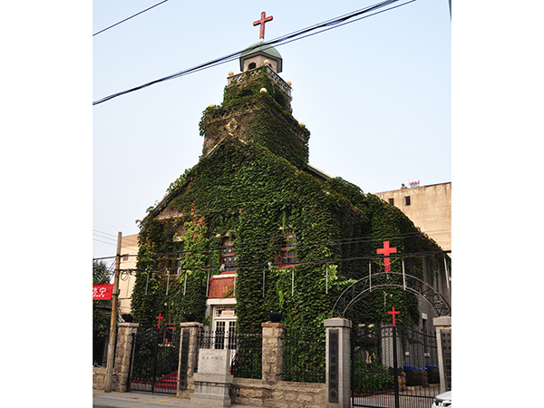 济宁市黄家街基督教堂.